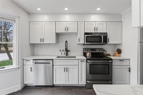 10 Cresfield Terrace Portland ME 04103