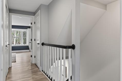 10 Cresfield Terrace Portland ME 04103