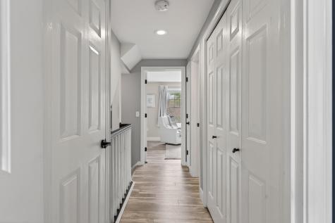 10 Cresfield Terrace Portland ME 04103