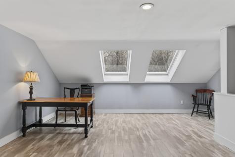 10 Cresfield Terrace Portland ME 04103