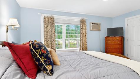 162 Delaware Court Portland ME 04103