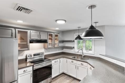 29 Ledges Court Lewiston ME 04240