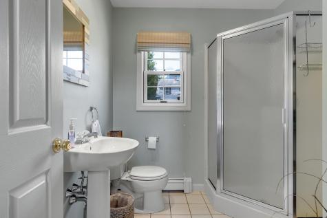 9 Crosby Lane Newry ME 04261