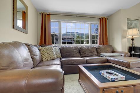 9 Crosby Lane Newry ME 04261