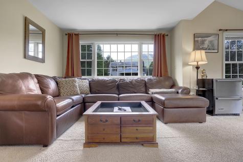 9 Crosby Lane Newry ME 04261