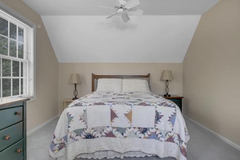 9 Crosby Lane Newry ME 04261