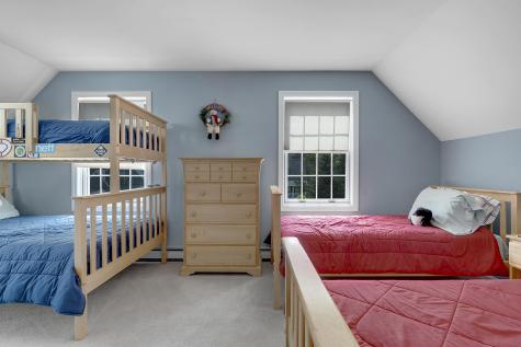 9 Crosby Lane Newry ME 04261