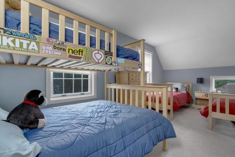 9 Crosby Lane Newry ME 04261