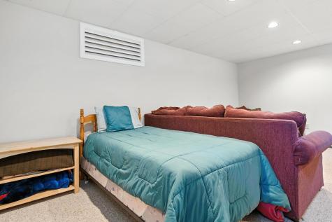 9 Crosby Lane Newry ME 04261