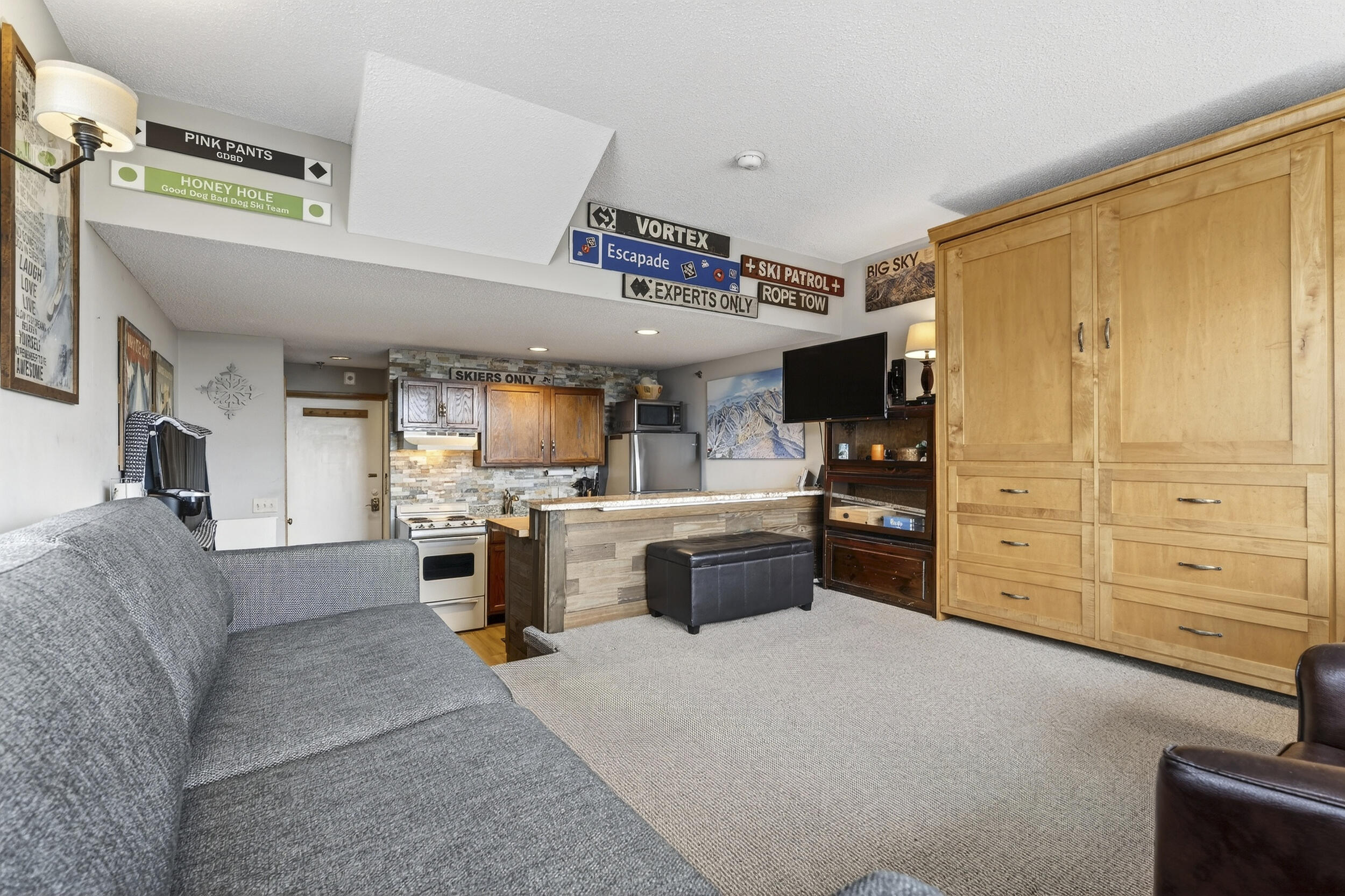 8 Cascades Drive Newry ME 04261