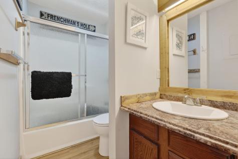 8 Cascades Drive Newry ME 04261