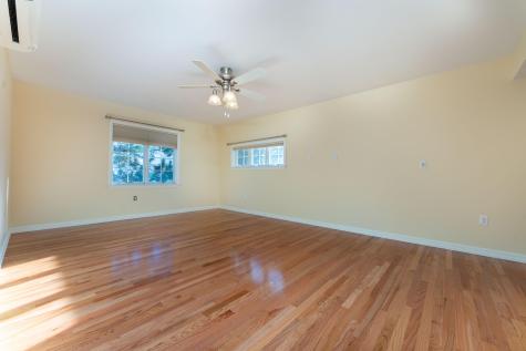 4 Iris Way Brunswick ME 04011