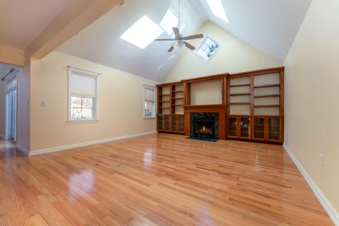 4 Iris Way Brunswick ME 04011