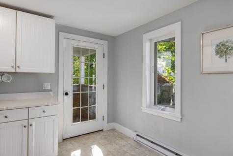 8 Water Street Kittery ME 03904