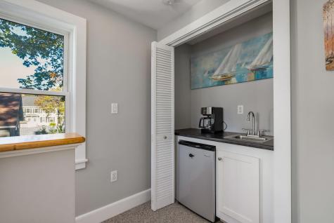 8 Water Street Kittery ME 03904