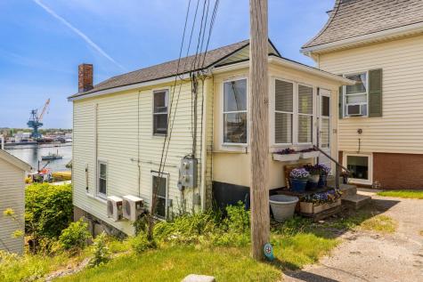 21 Government Street Kittery ME 03904