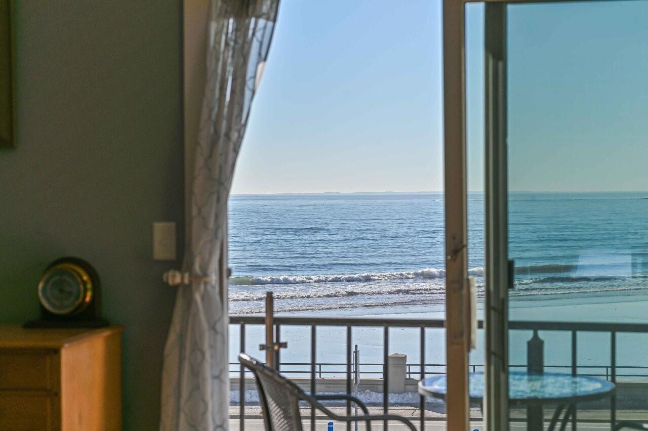 407 Ocean Boulevard Hampton NH 03842