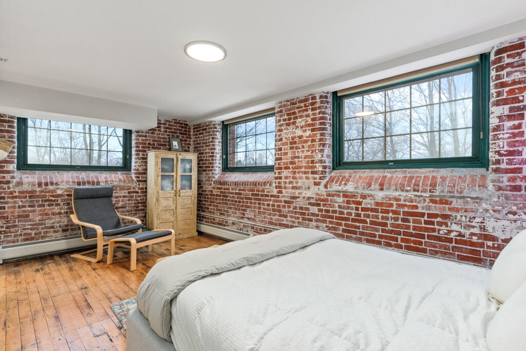 30 Lincoln Street Westbrook ME 04092