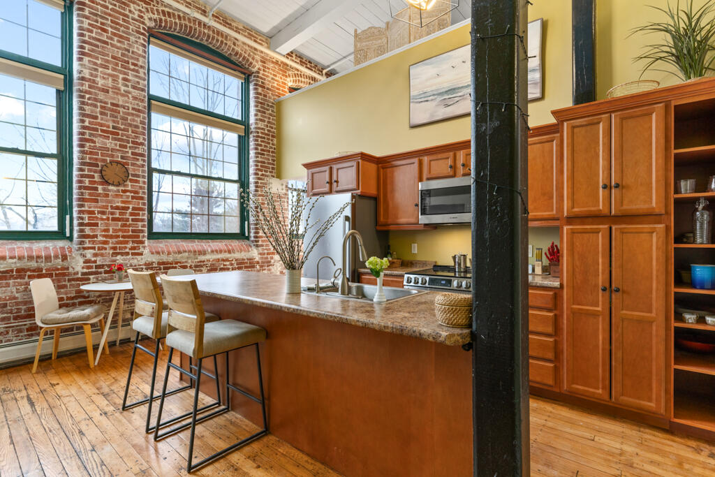 30 Lincoln Street Westbrook ME 04092