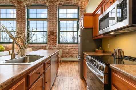 30 Lincoln Street Westbrook ME 04092