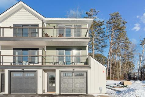 8 Overlook Drive Old Orchard Beach ME 04064