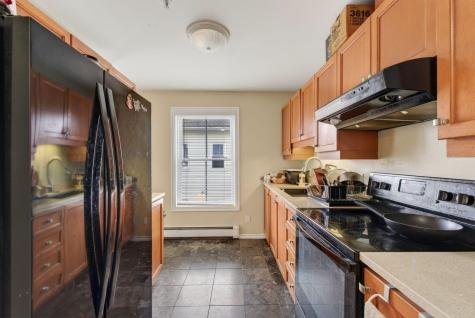 17 King Street Westbrook ME 04092