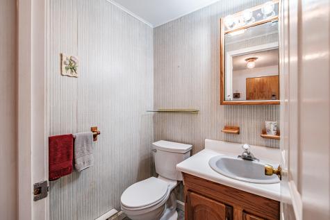 21 Daffodil Court Naples ME 04055