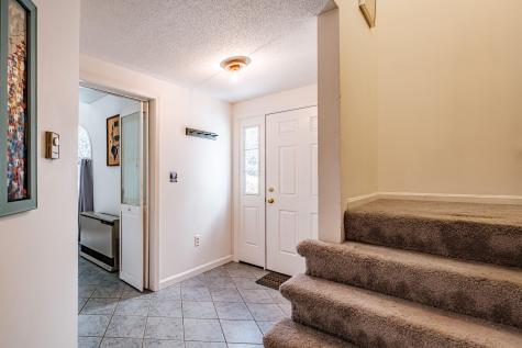 21 Daffodil Court Naples ME 04055