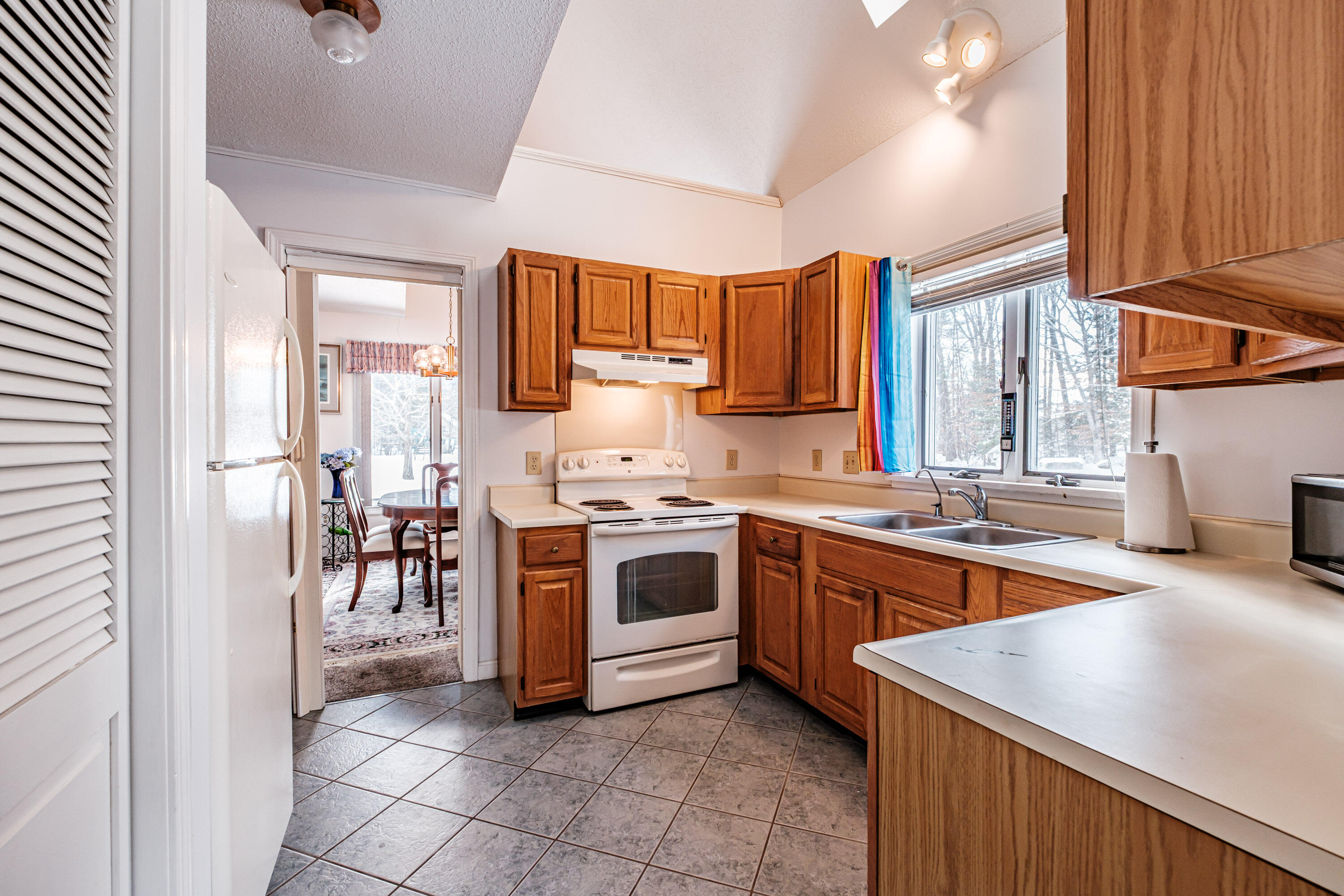 21 Daffodil Court Naples ME 04055