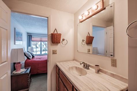 21 Daffodil Court Naples ME 04055