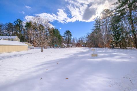 21 Daffodil Court Naples ME 04055