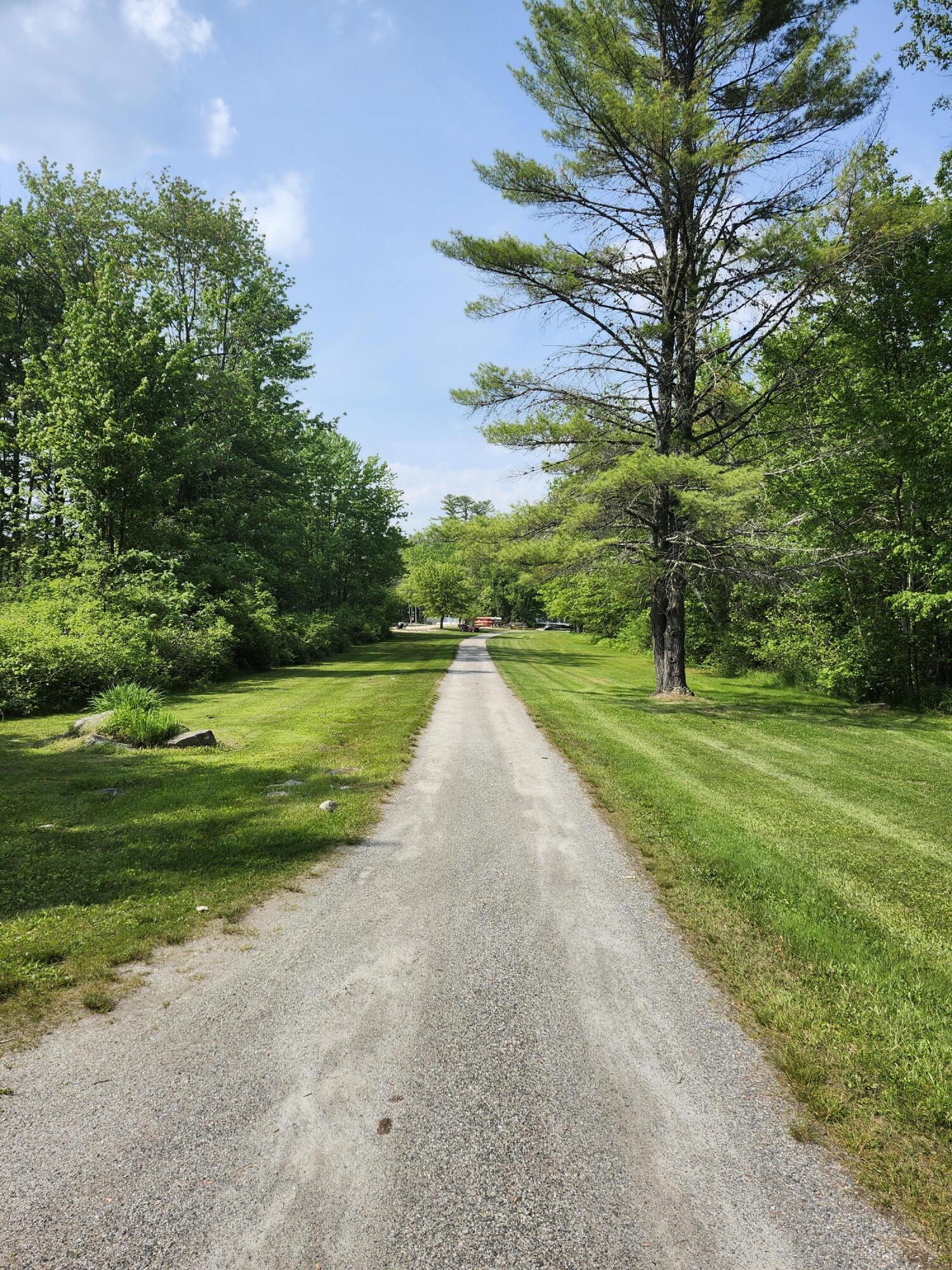 21 Daffodil Court Naples ME 04055