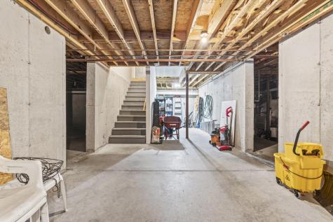 102 Rita Way Brunswick ME 04011