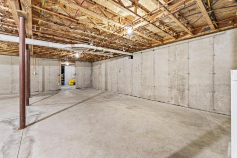 102 Rita Way Brunswick ME 04011