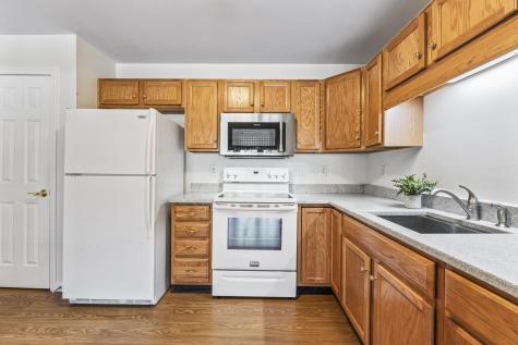 102 Rita Way Brunswick ME 04011