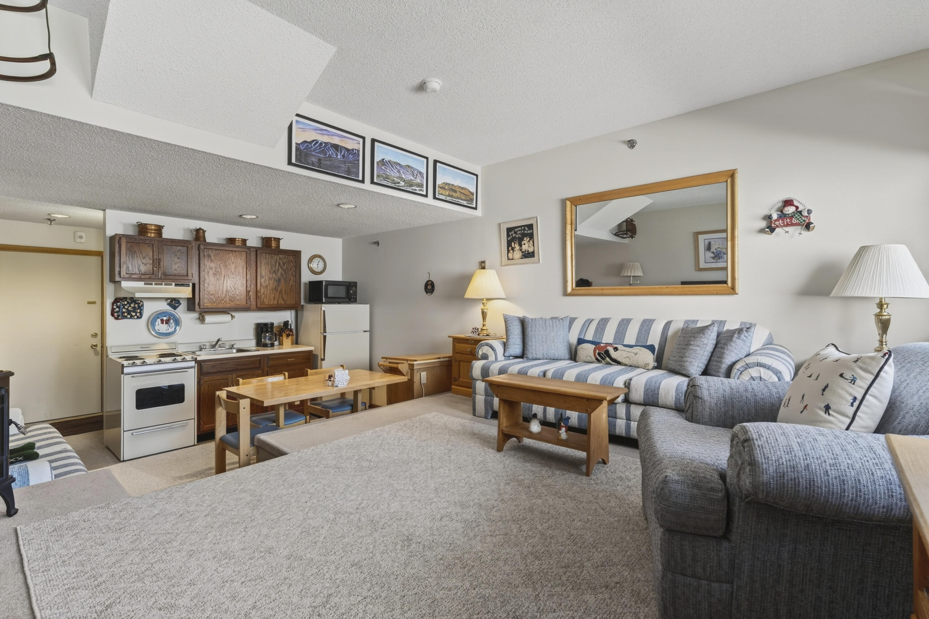 8 Cascades Drive Newry ME 04261