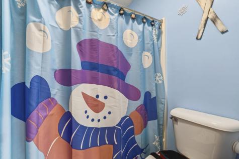 8 Cascades Drive Newry ME 04261