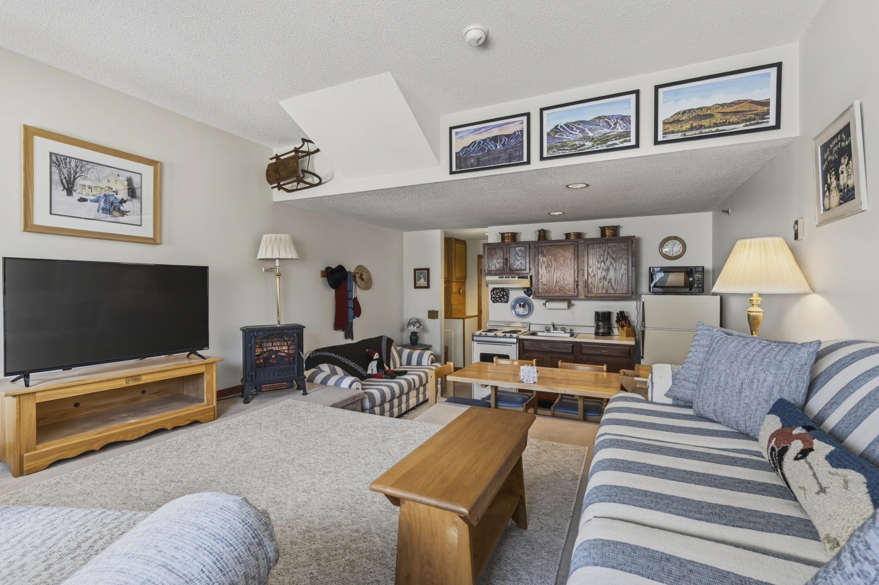8 Cascades Drive Newry ME 04261