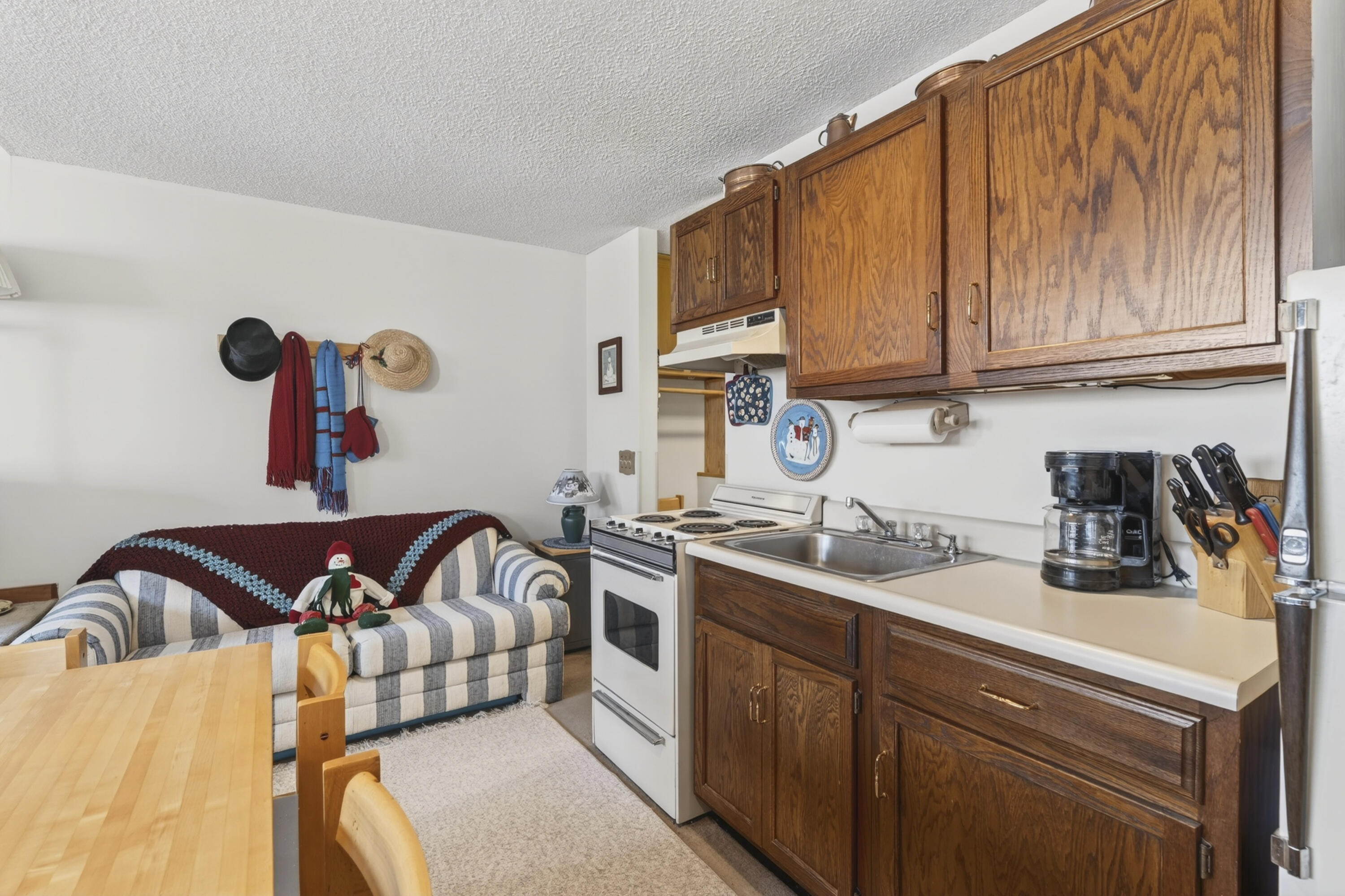 8 Cascades Drive Newry ME 04261
