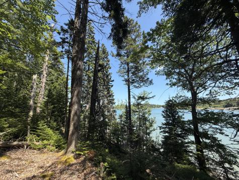 011-032-4 A.w. Smith Road Vinalhaven ME 04863