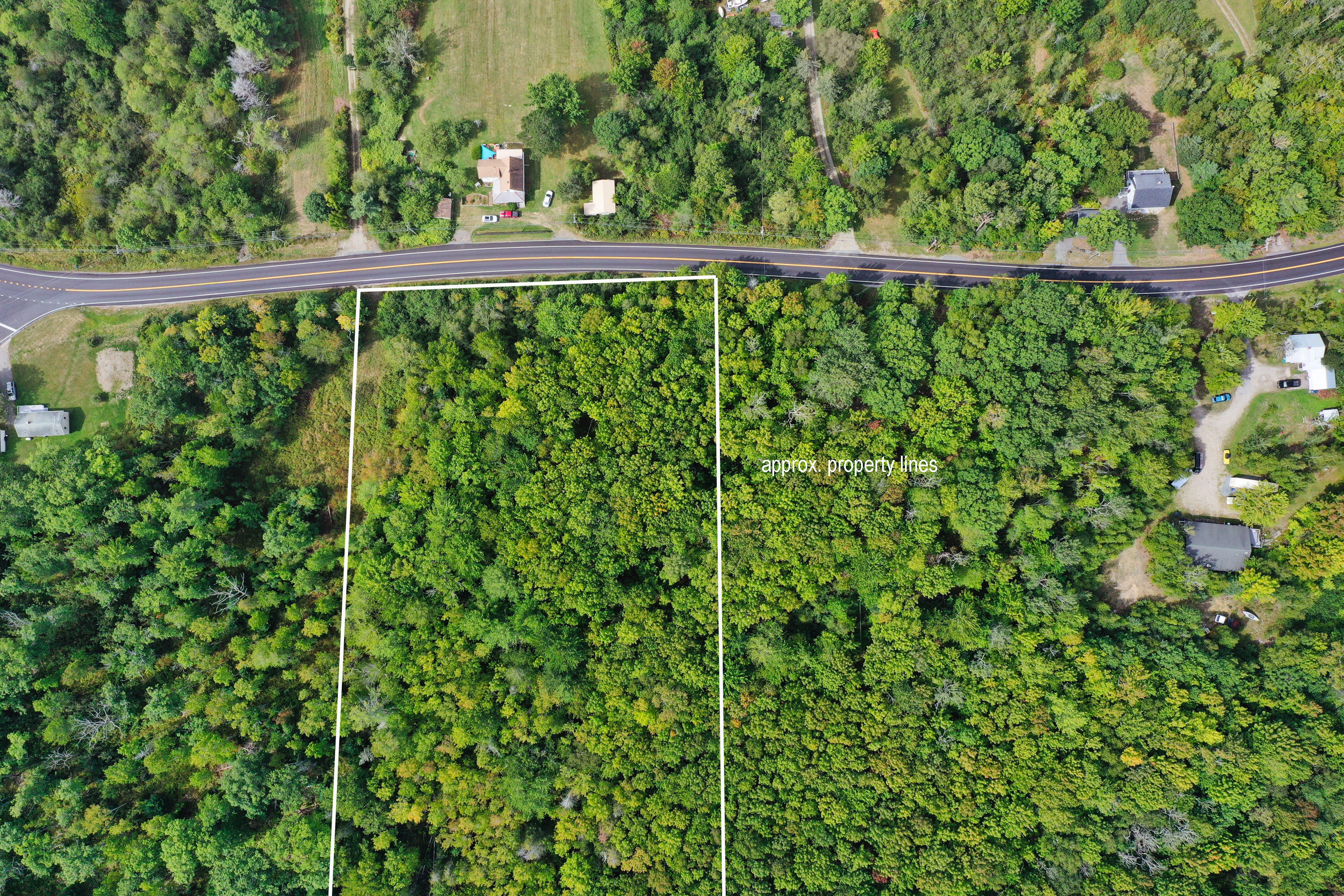 15 Me-166 Route Penobscot ME 04476