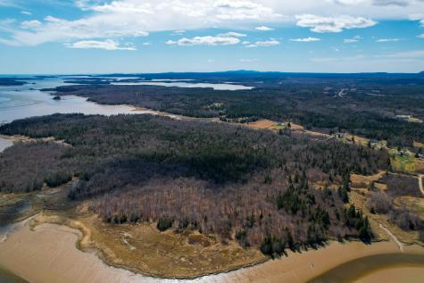 M5l42 Hooke Road Harrington ME 04643