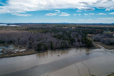 M5l42 Hooke Road Harrington ME 04643