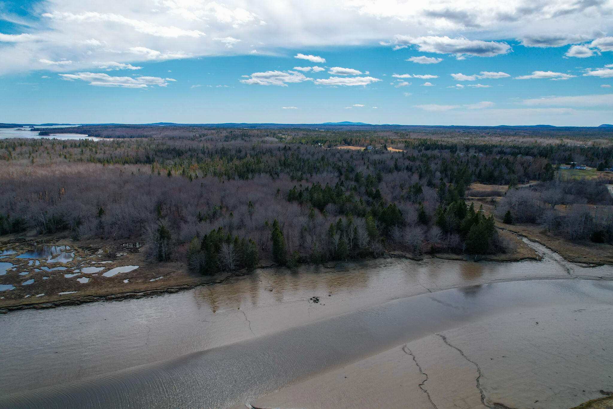 M5L42 Hooke Road Harrington ME 04643