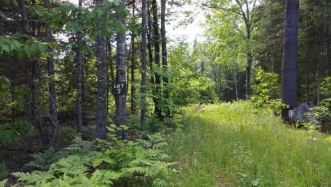 18 Acorn Drive Hampden ME 04444