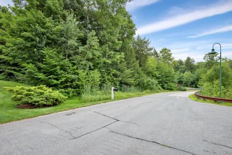 17 Olympic Drive Falmouth ME 04105