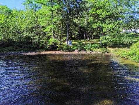 41 Milkweed Lane Sidney ME 04330