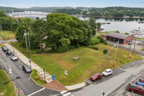 1 Miller Street Belfast ME 04915