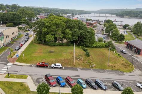 1 Miller Street Belfast ME 04915