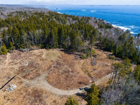 37 Yellow Head Road Bristol ME 04554
